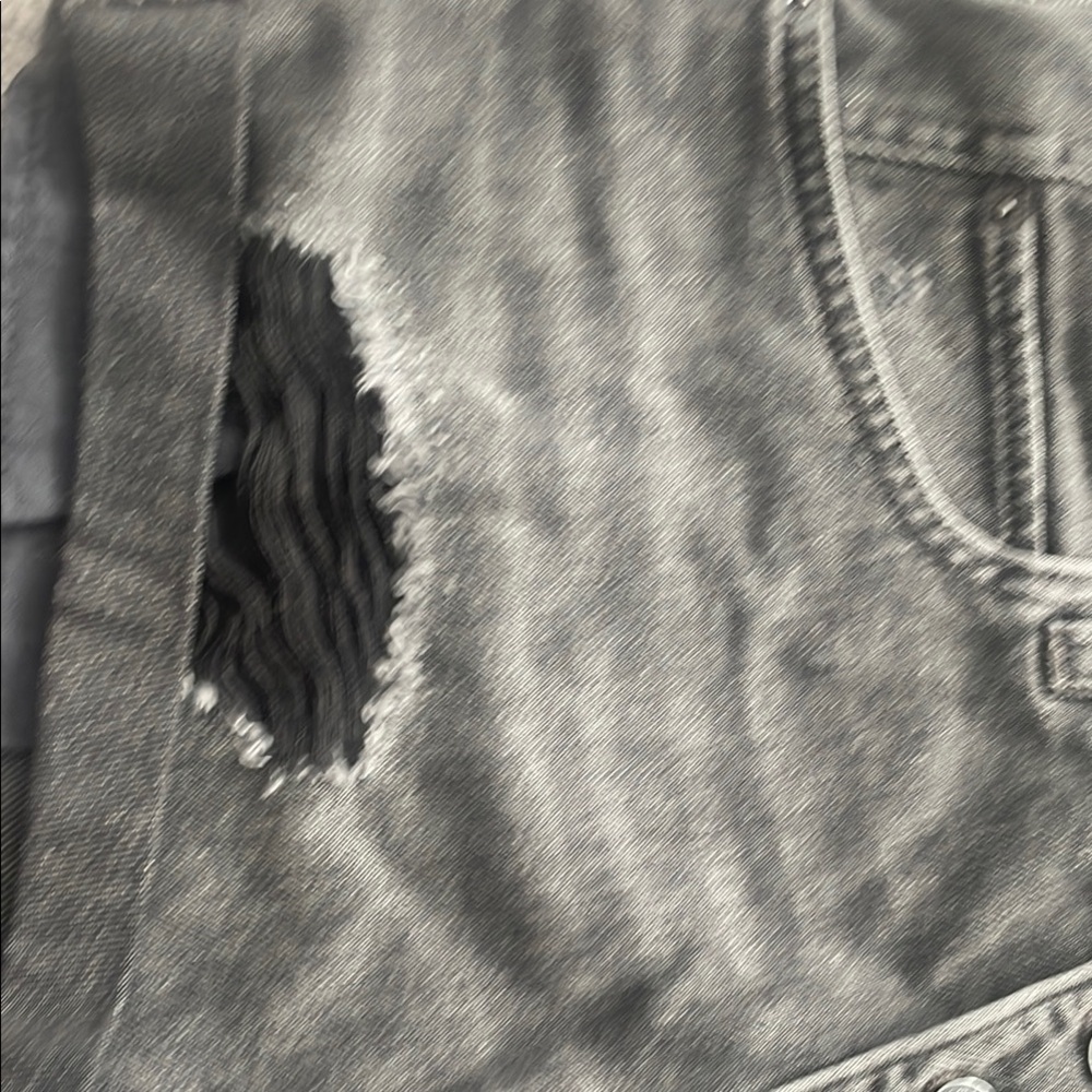 Free People Distressed Jean Shorts NWT - Picture 5 of 6
